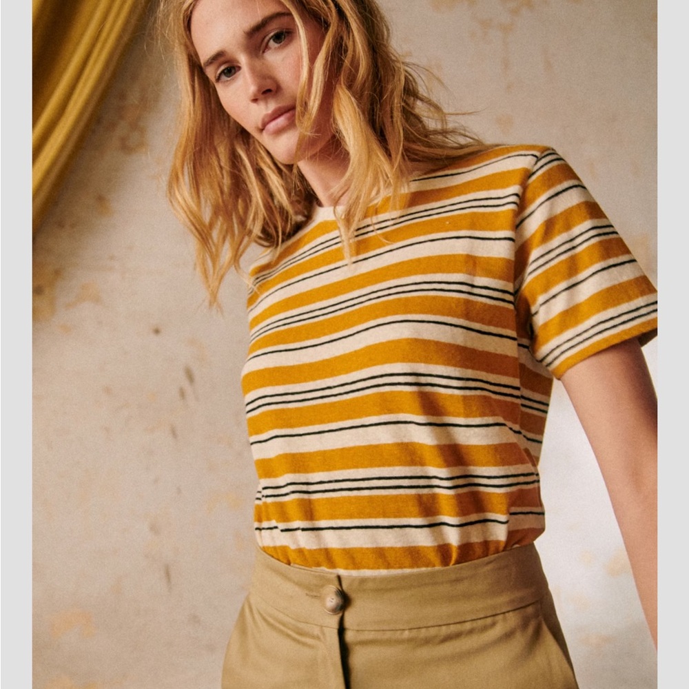 Sezane Martha T-shirt Black & Ochre - Size XS